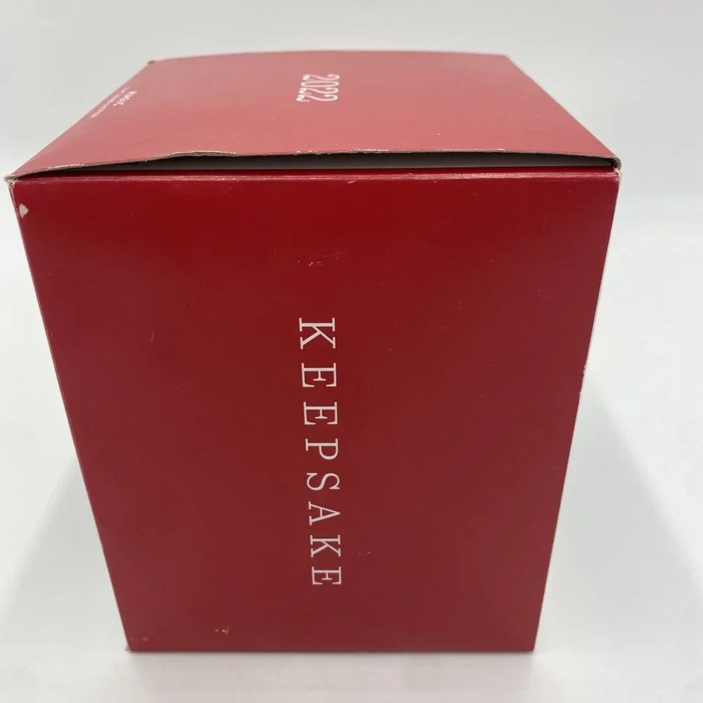 2022 HALLMARK SANTA'S WORKSHOP WONDERS MAGIC LIGHT SOUND & MOTION Ornament - Picture 5 of 16